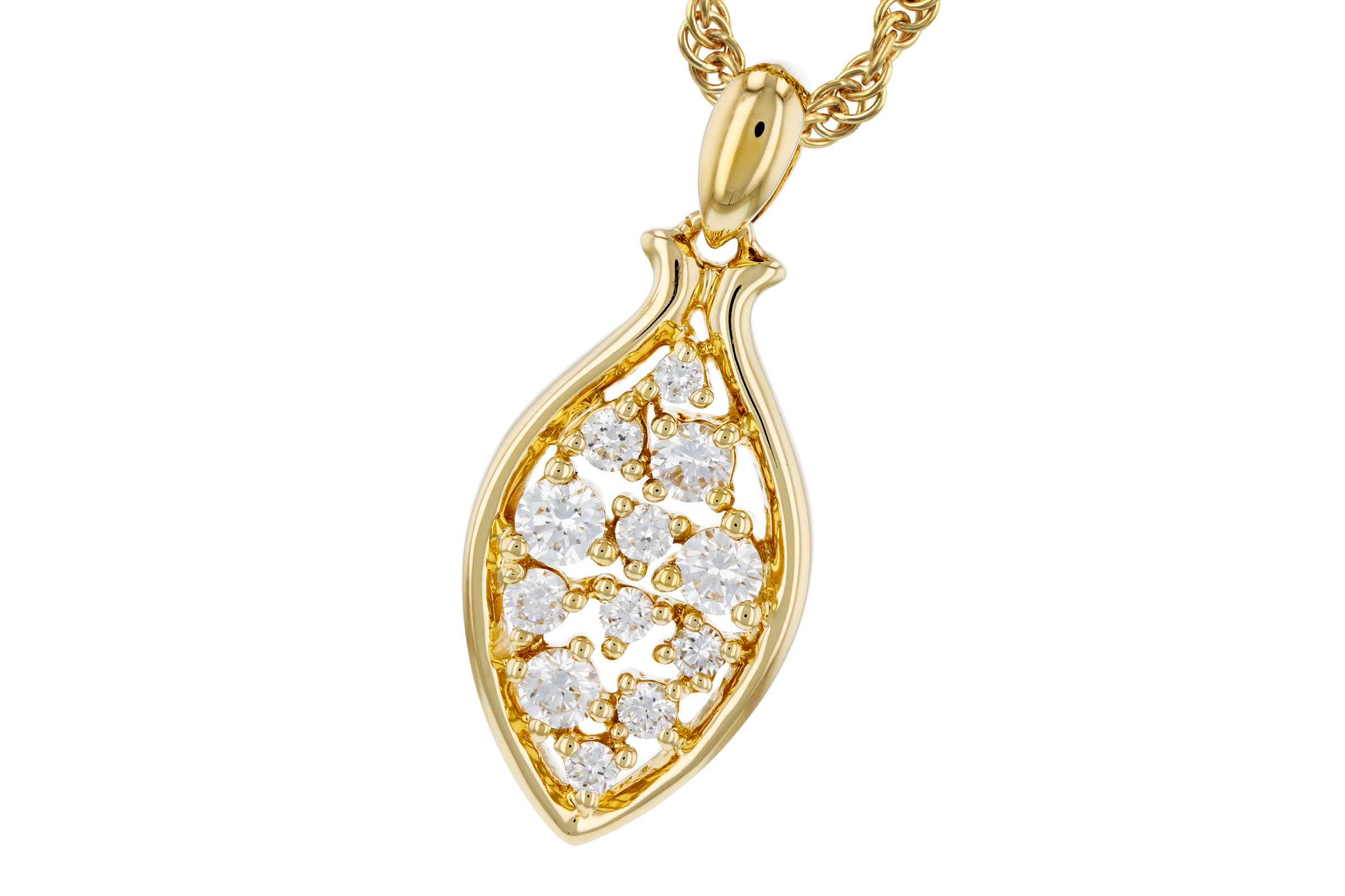 D321-39032: NECKLACE .26 TW
