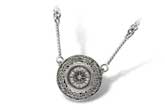 E051-44532: NECKLACE .45 BR .62 TW