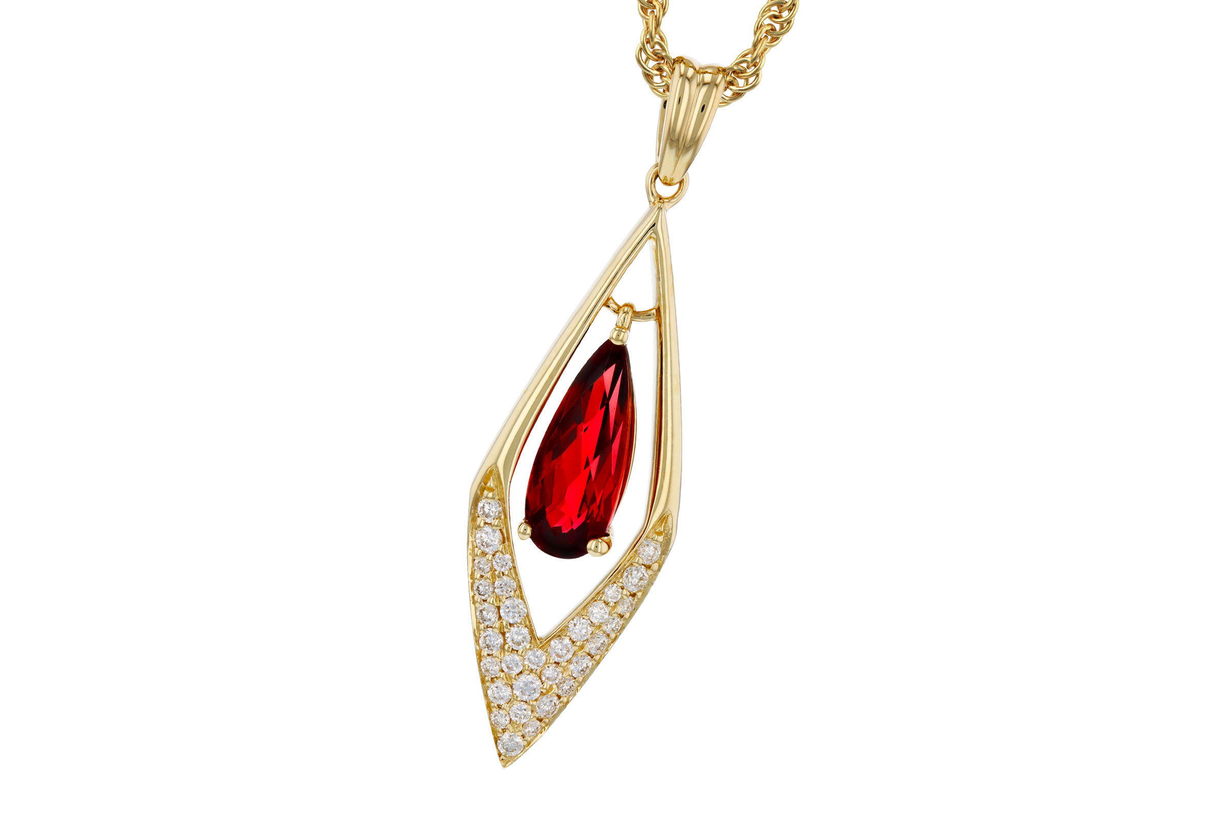 L321-39022: NECK .93 GARNET 1.10 TGW (10x4MM GAR)