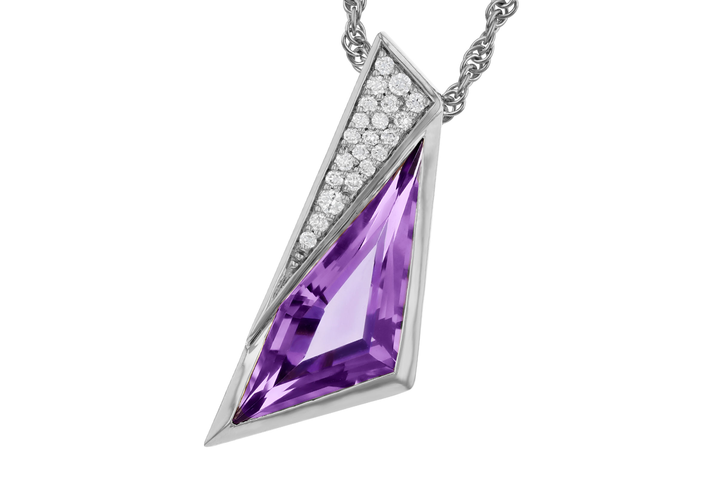 L321-39059: NECKLACE 2.24 AMETHYST 2.33 TGW