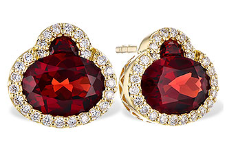 M318-71804: EARR 2.85 TW GARNET 3.06 TGW